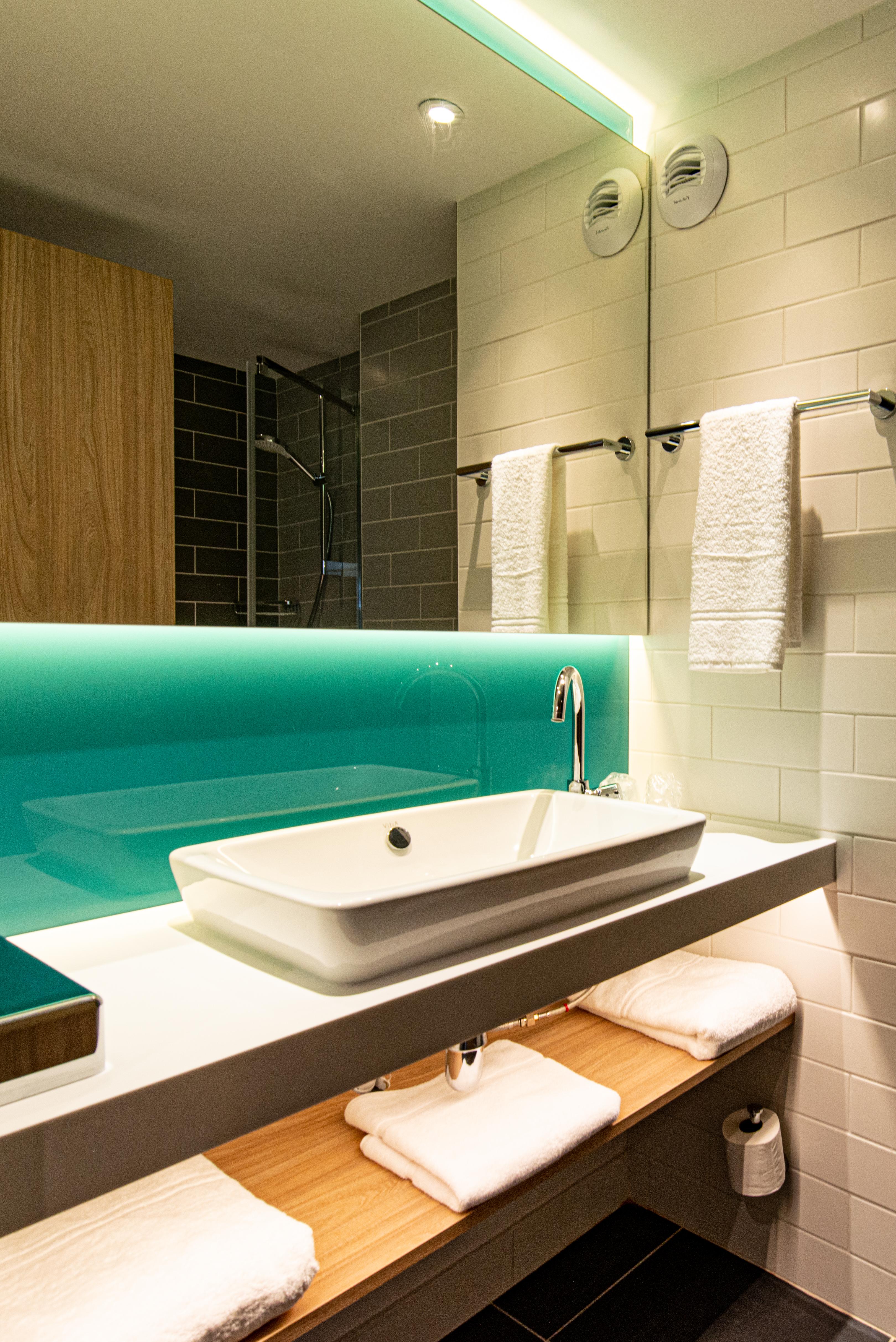 Holiday Inn Express - Bordeaux - Lormont By Ihg Eksteriør bilde