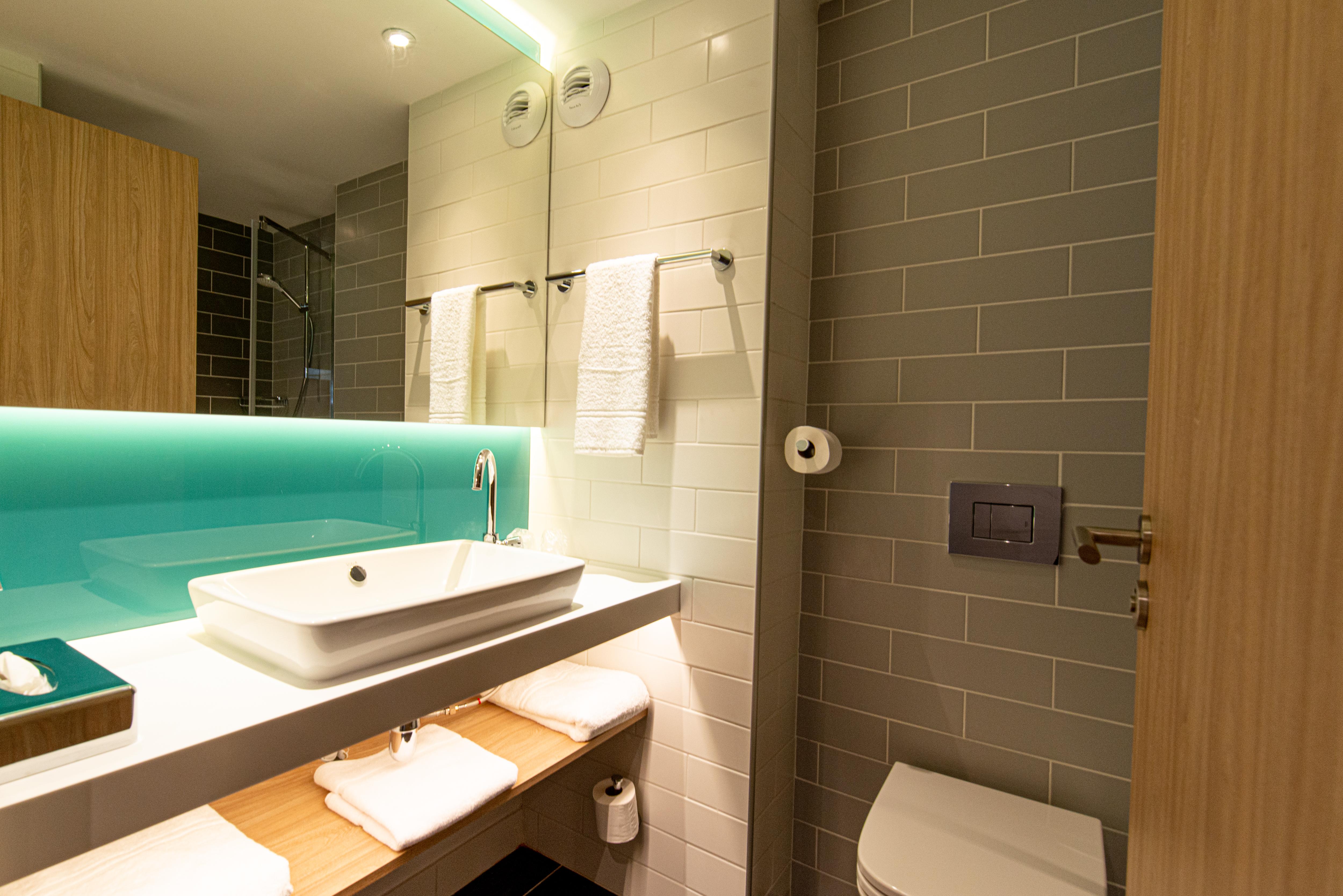 Holiday Inn Express - Bordeaux - Lormont By Ihg Eksteriør bilde
