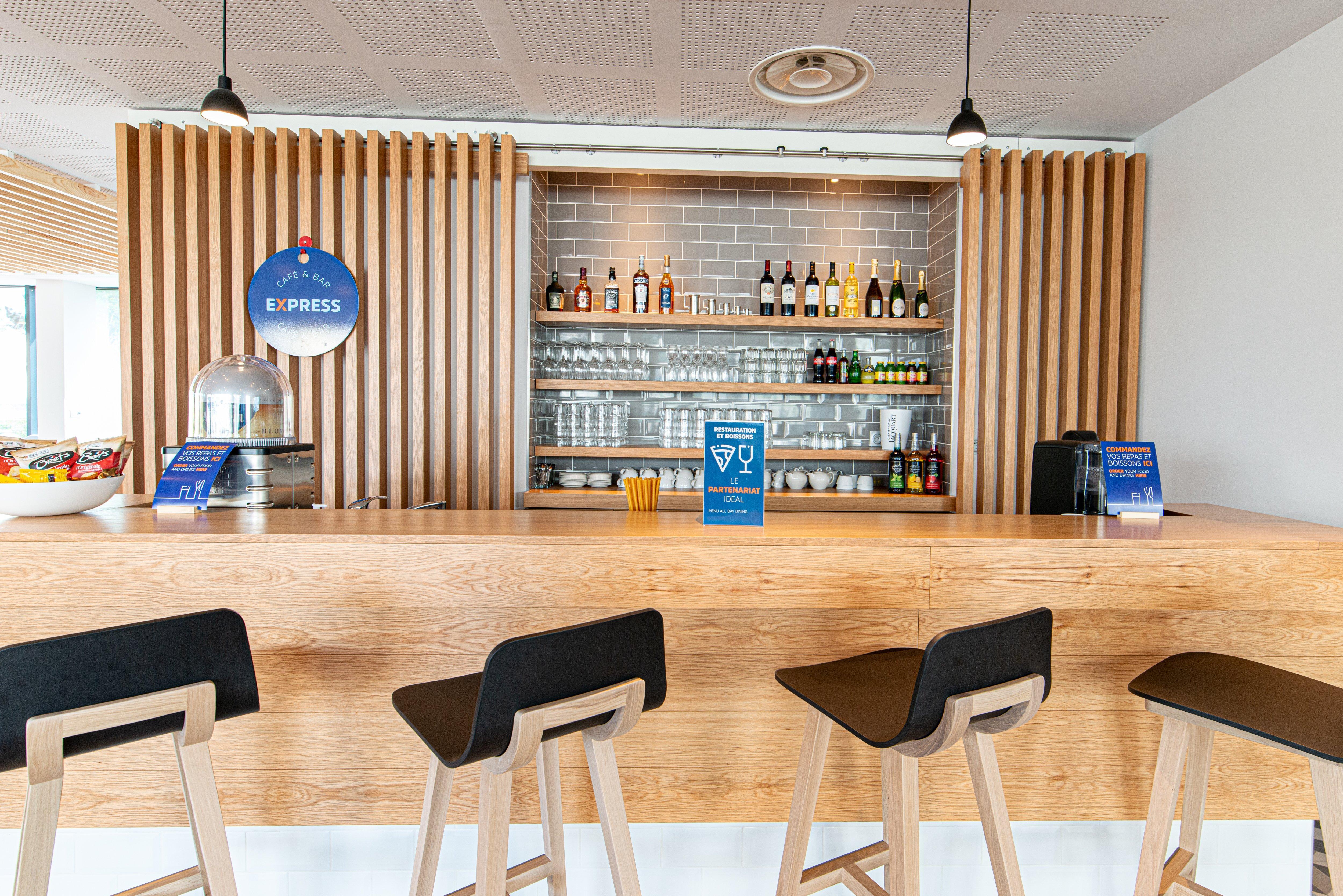 Holiday Inn Express - Bordeaux - Lormont By Ihg Eksteriør bilde